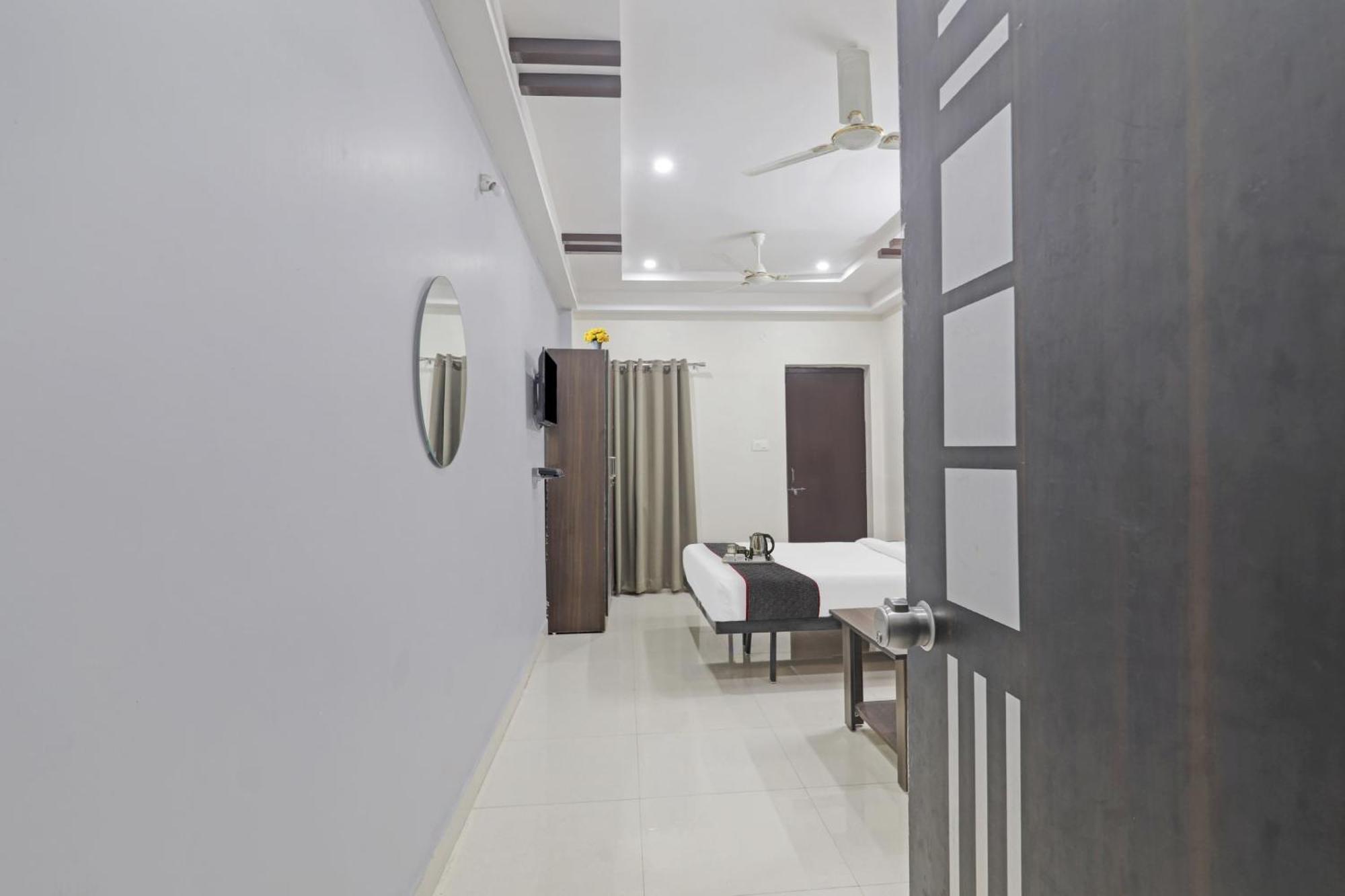 Collection O White House Near Kims Kondapur Hotel Kondapur  Luaran gambar