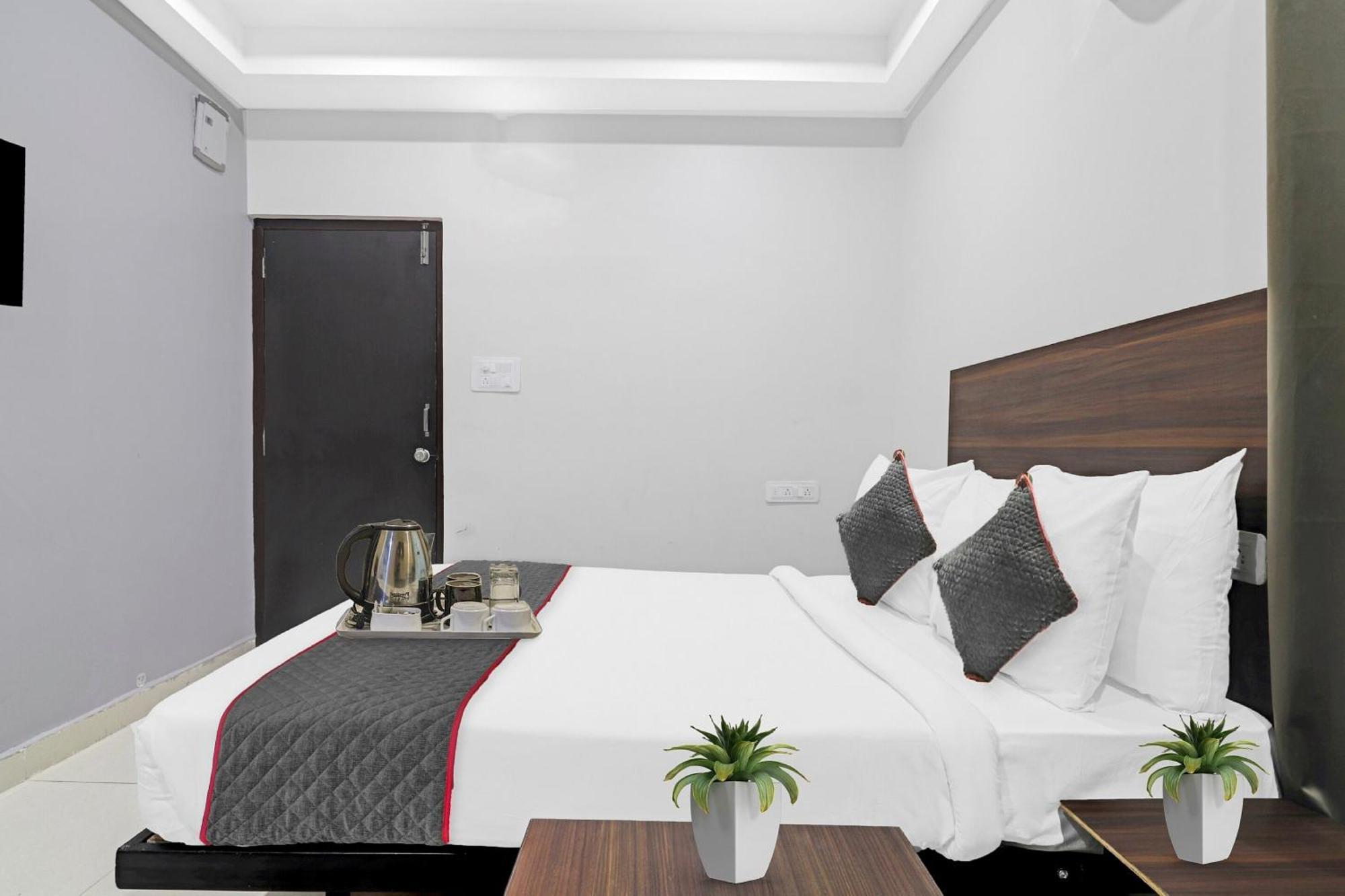 Collection O White House Near Kims Kondapur Hotel Kondapur  Luaran gambar